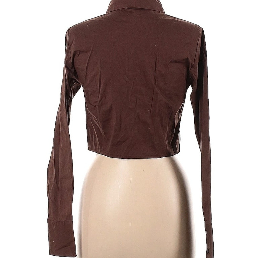 Abercrombie & Fitch Chocolate Cropped Button-Up Long Sleeve Shirt - Picture 2 of 3